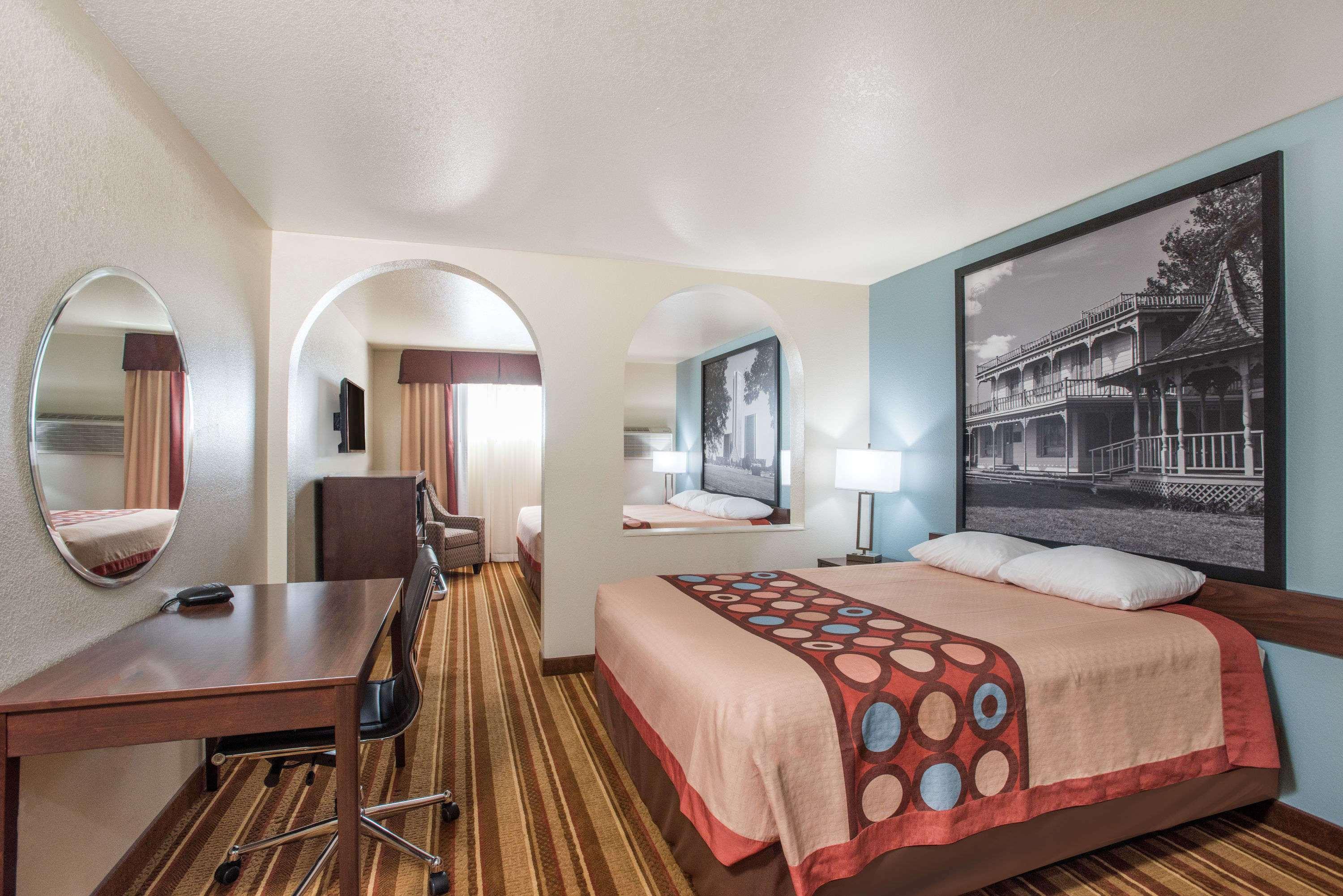 Super 8 By Wyndham Claremore Ok Εξωτερικό φωτογραφία